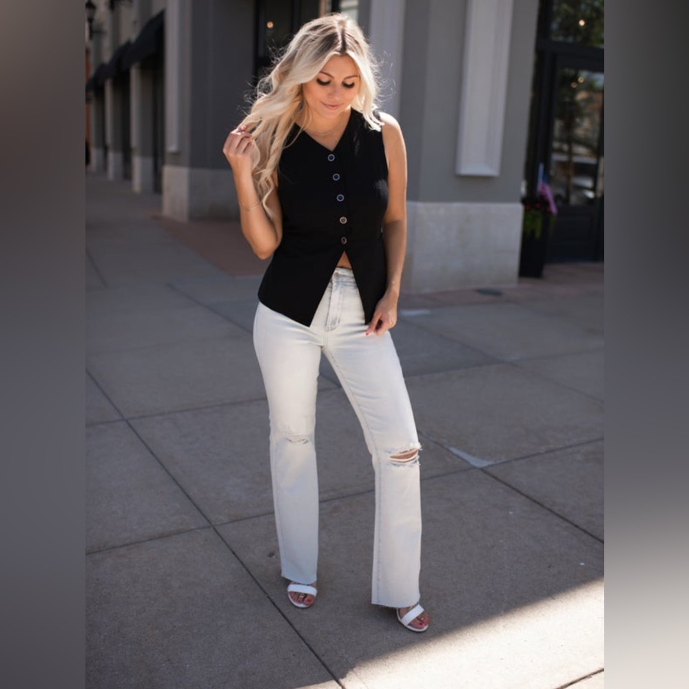 Judy blue light wash raw hems flares size 11/30